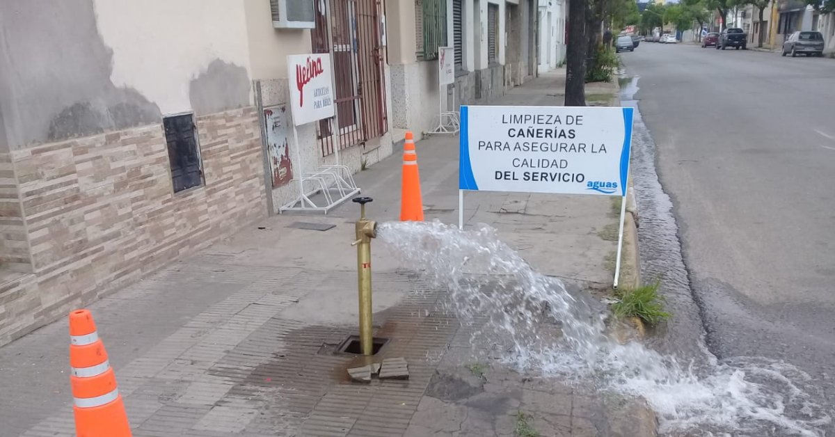 Aguas Santafesinas continuará con el purgado de cañerías este viernes