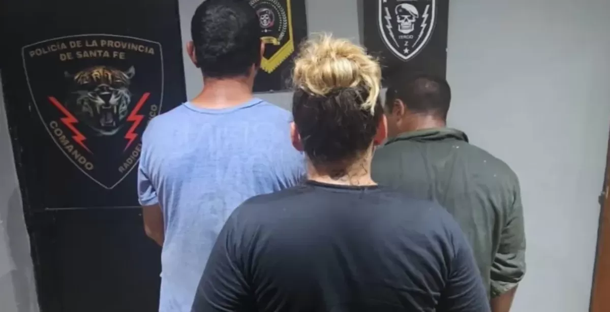 Dos detenidos tras robar la batería de un auto en San Lorenzo