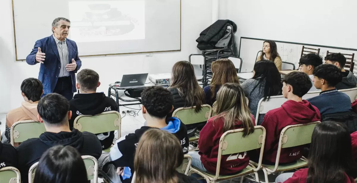 Traferri impulsa una ley para formar a los estudiantes en materia financiera
