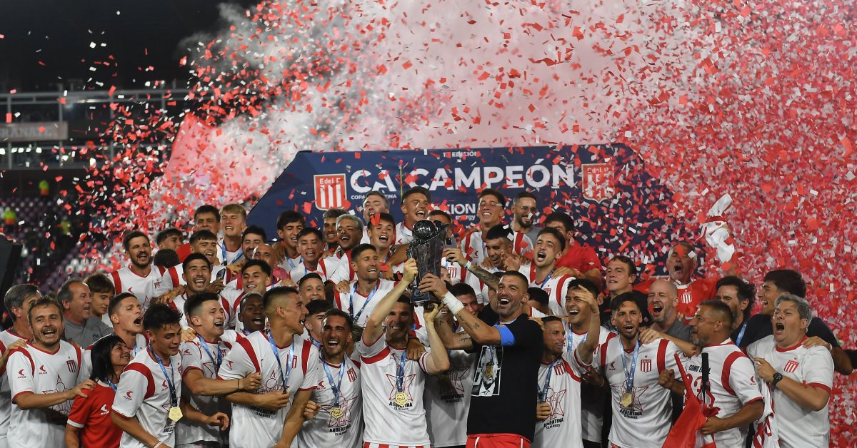 Por Primera Vez En La Historia, Estudiantes Se Consagró Campeón De La ...