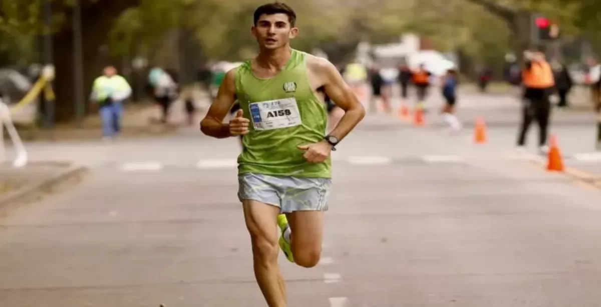 El sanlorencino Francisco Moriconi terminó sexto en su categoría en la Maratón de la Bandera de Rosario