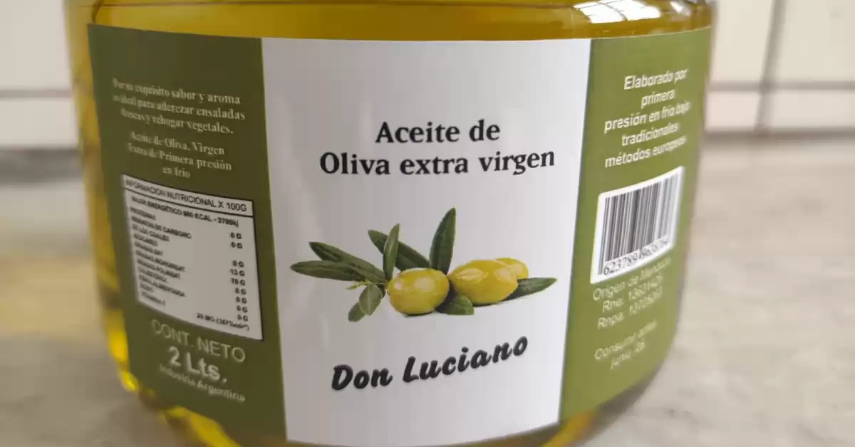 La ANMAT prohibió la venta de dos conocidas marcas de aceite de oliva