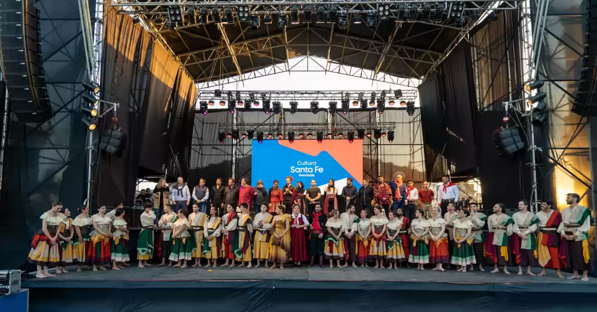 La provincia convoca a artistas de la danza para Cosquín 2023