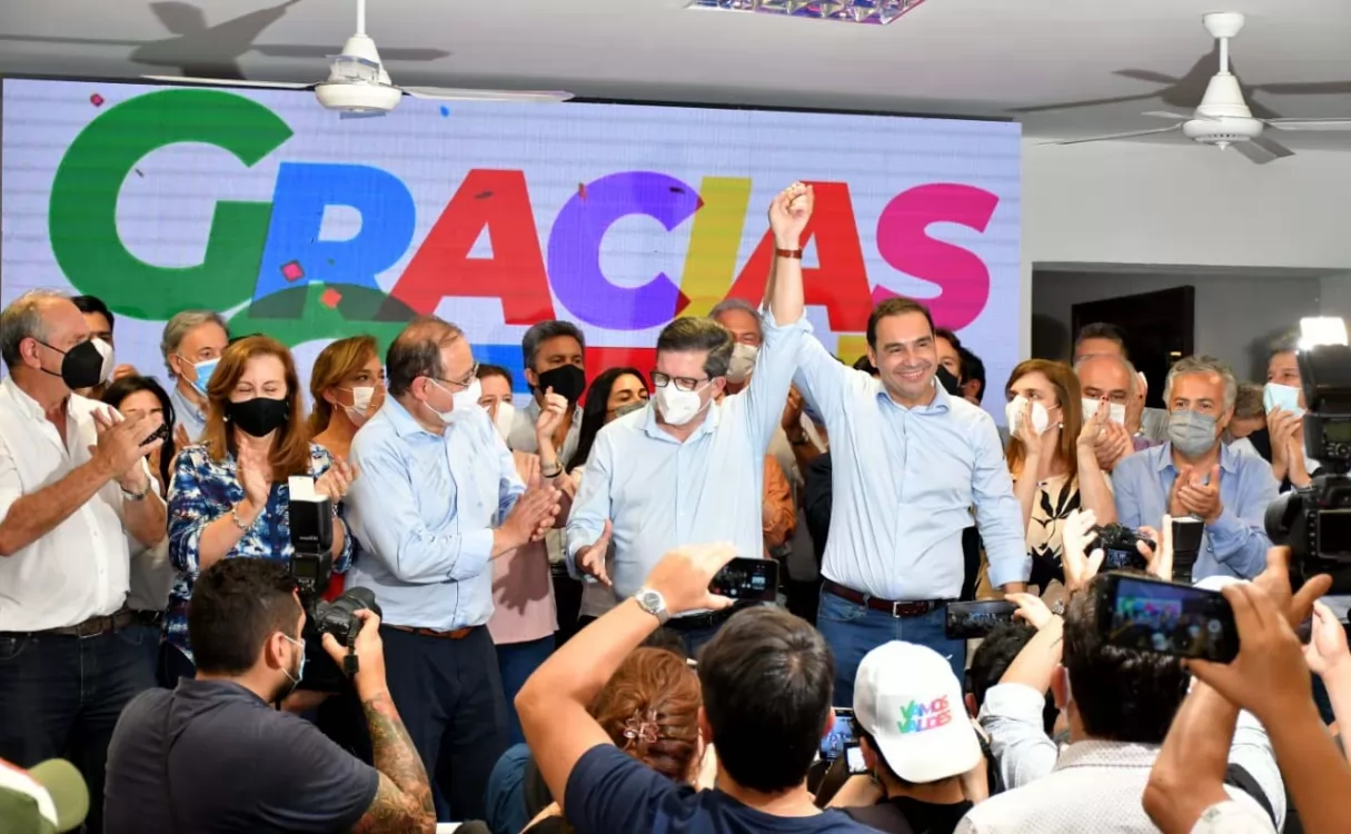 Arrasador triunfo del radical Gustavo Valdés en las elecciones de Corrientes