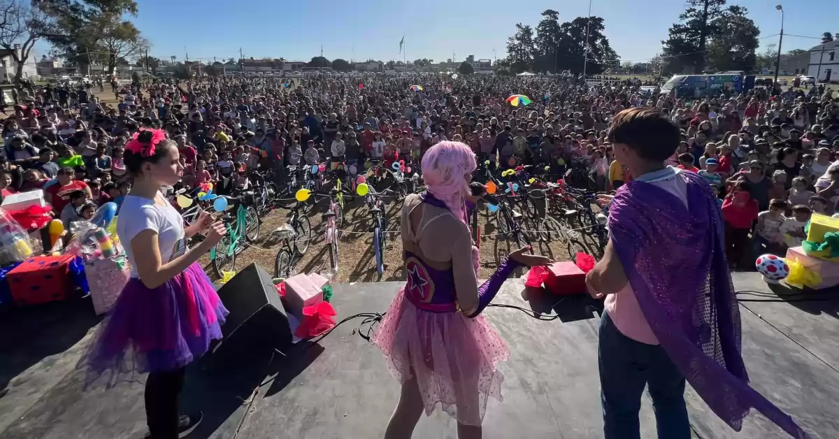 Fray Luis Beltrán festejó el Día de las Infancias con juegos, sorteos y espectáculos