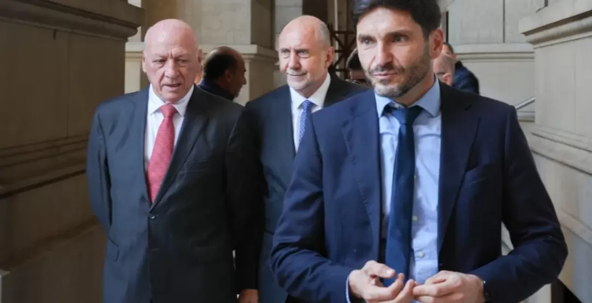 Pullaro asistió a la audiencia con la Corte Suprema por la deuda previsional acompañado por Perotti y Bonfatti