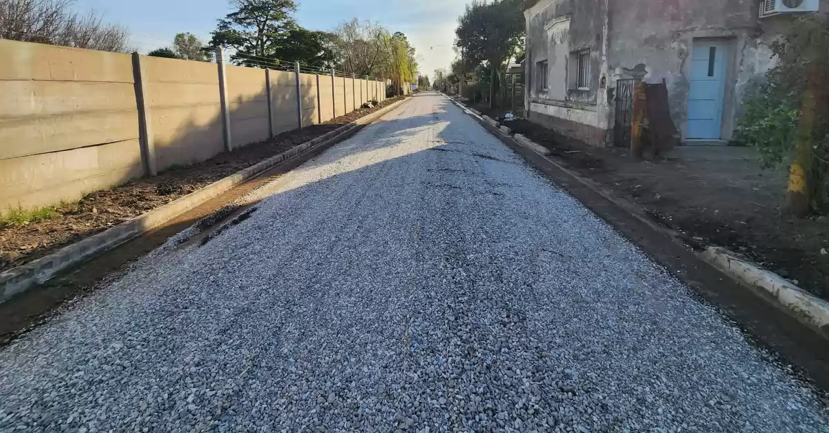 Continúa el plan de pavimentación de calles en San Jerónimo Sud