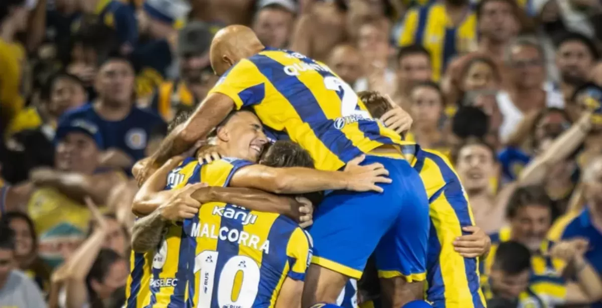 Rosario Central golpeó de entrada, venció a Sarmiento y sigue en la cima