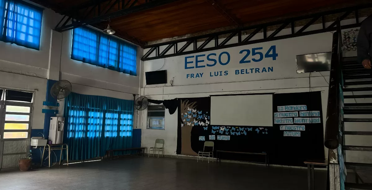 Un corte de luz afectó la jornada electoral en Capitán Bermúdez y Fray Luis Beltrán y fue provocado por un gato