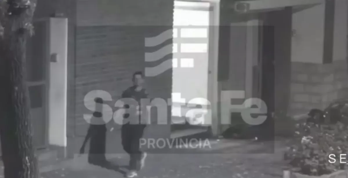 Rosario: detuvieron a un hombre con dos armas blancas  por sistema de monitoreo del 911 