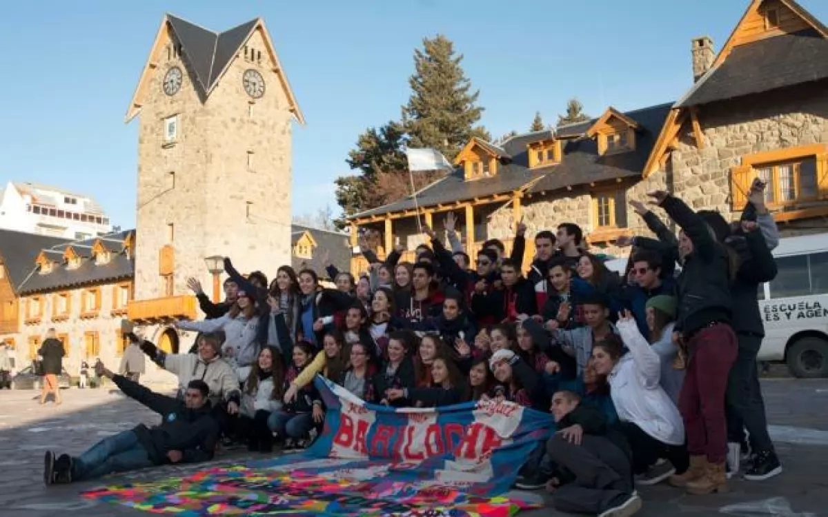 Realizarán 12 mil tests de Covid-19 a sanlorencinos que participen de viajes estudiantiles