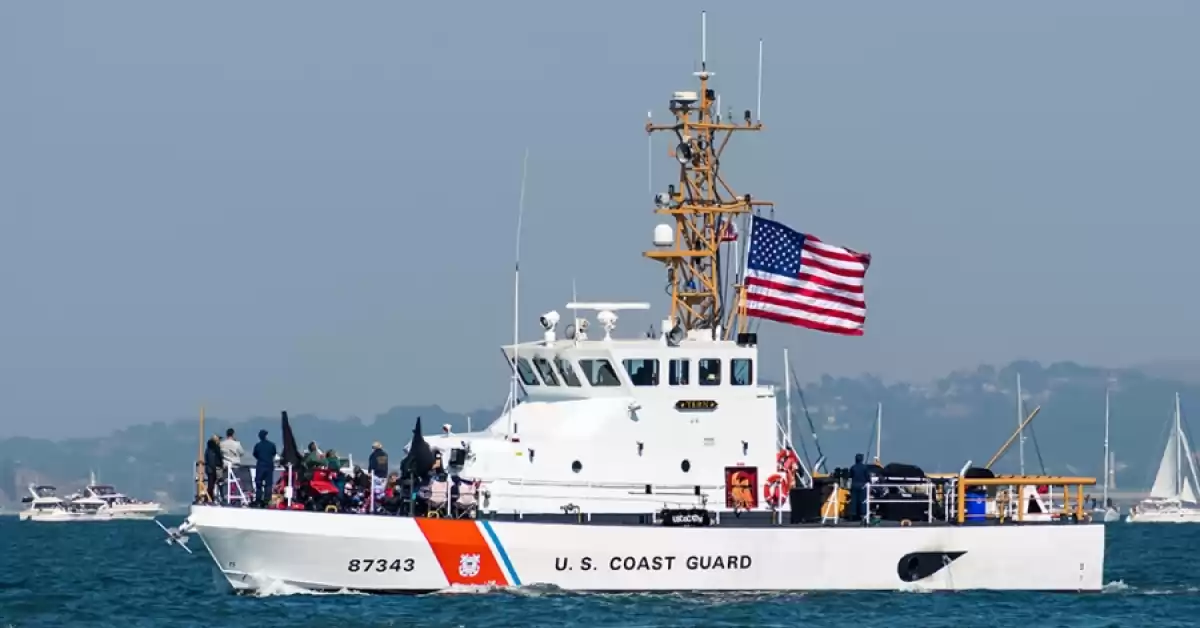 Desaparecieron 39 personas tras volcar un barco en las costas de Florida
