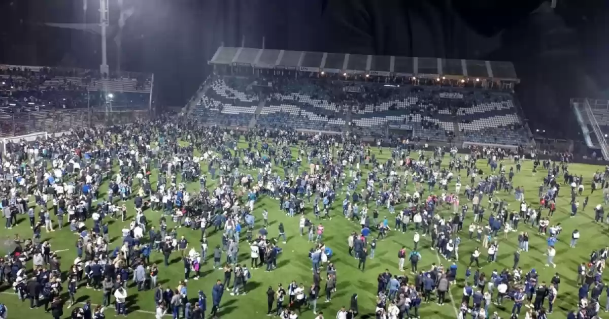 Un hombre murió tras los incidentes en el partido de Gimnasia-Boca