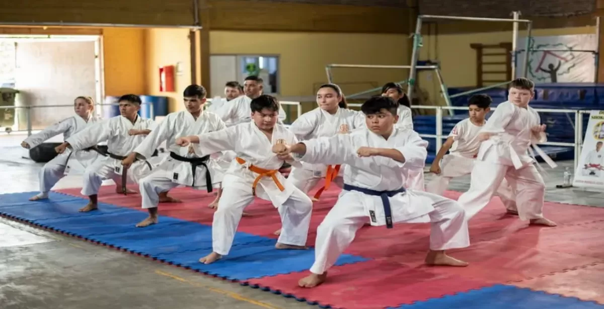 San Lorenzo: Inscripción abierta para la práctica de Karate y Gimnasia Deportiva en barrio José Hernández 