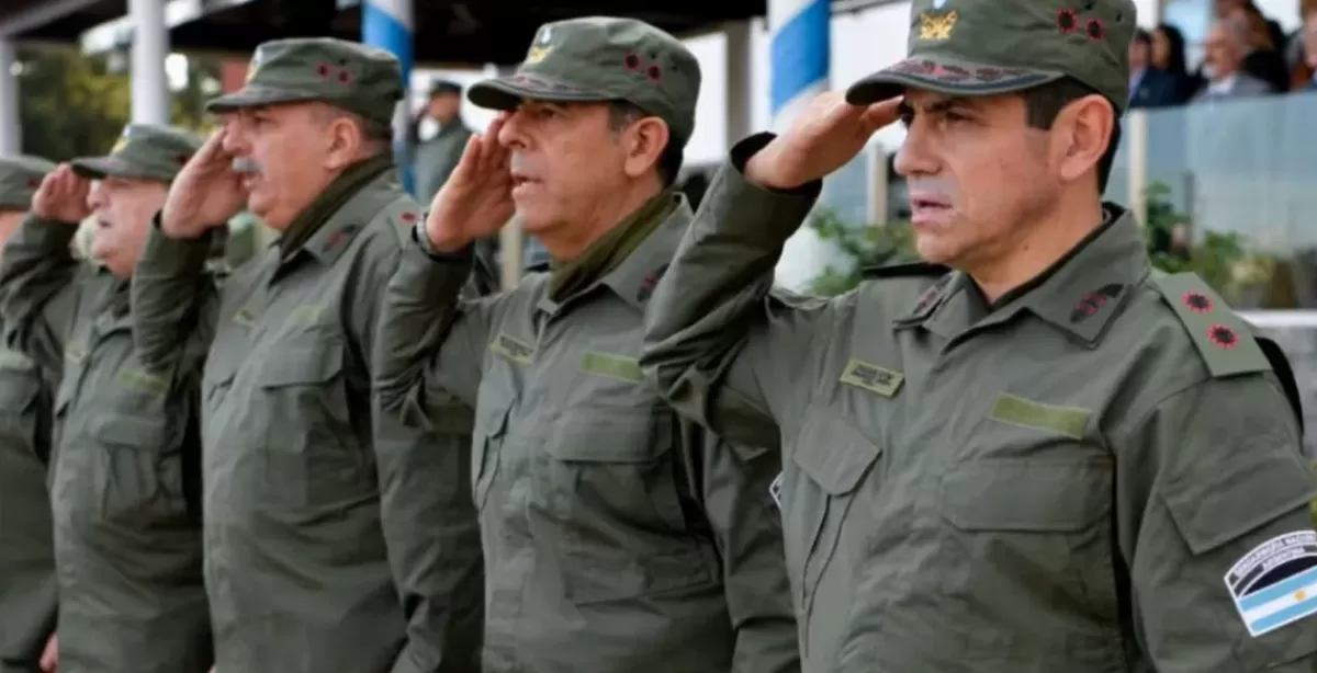 Los familiares de los gendarmes reclamaron por mejoras salariales en todo el país