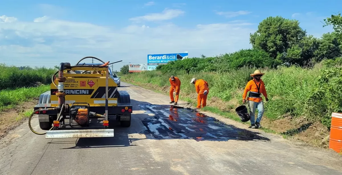 San Lorenzo: realizan obra de pavimento definitivo en el camino a Ricardone alternativo a la ruta A012