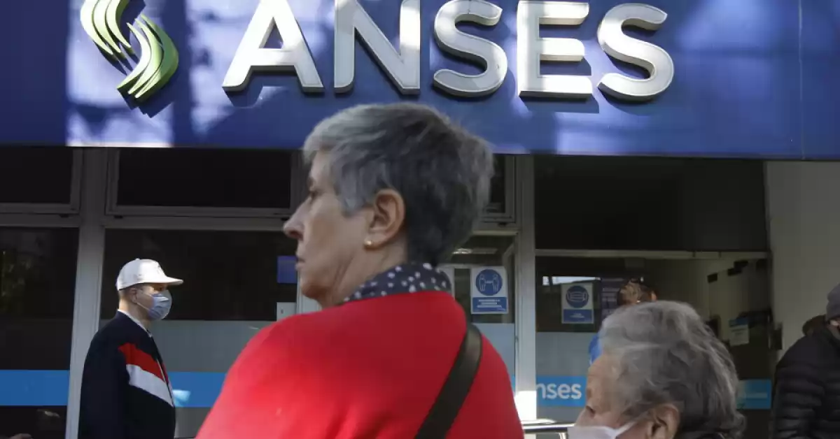 Anses paga hoy haberes superiores a $ 105.713 a jubilados y pensionados con DNI terminado en 4 y 5