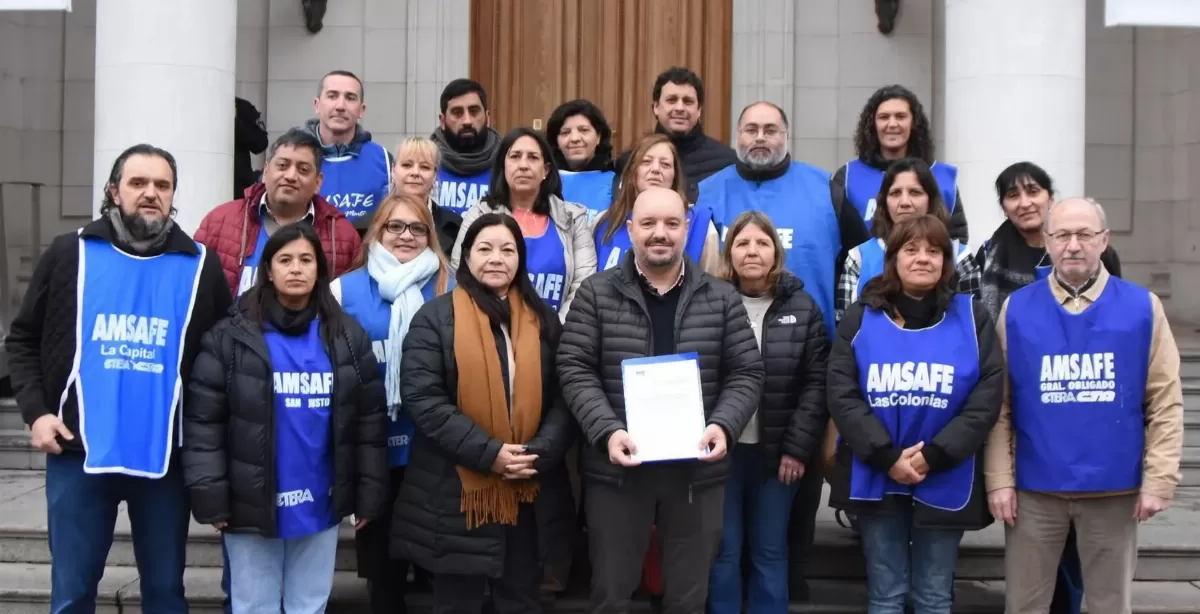 Reforma constitucional: Amsafe presentó proyectos para la defensa de la educación pública y los derechos docentes