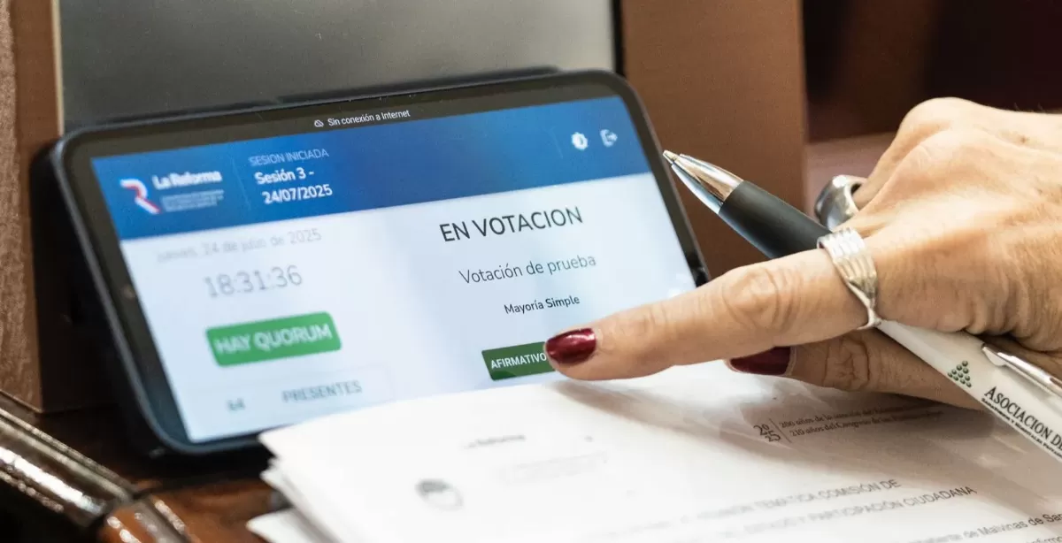 Reforma constitucional: en la tercera sesión rechazaron por mayoría la impugnación de la banca de Locomotora Oliveras