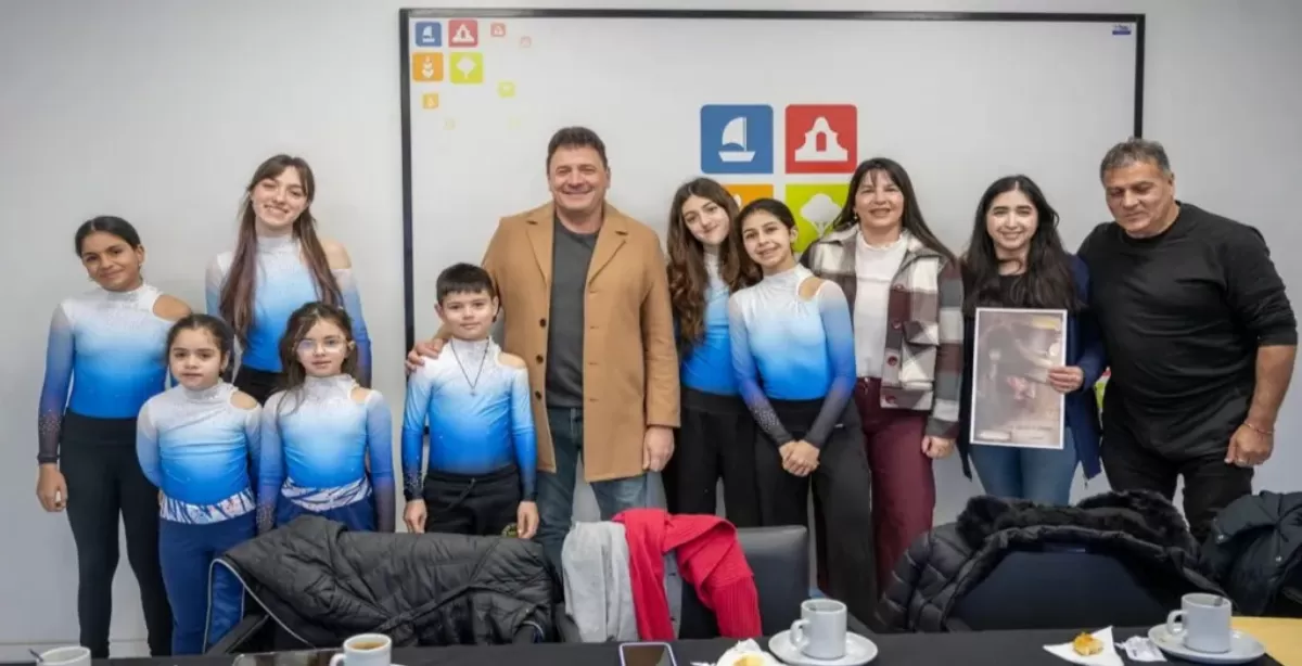 San Lorenzo: Raimundo entregó reconocimientos a un equipo de Patín que se destaca a nivel regional