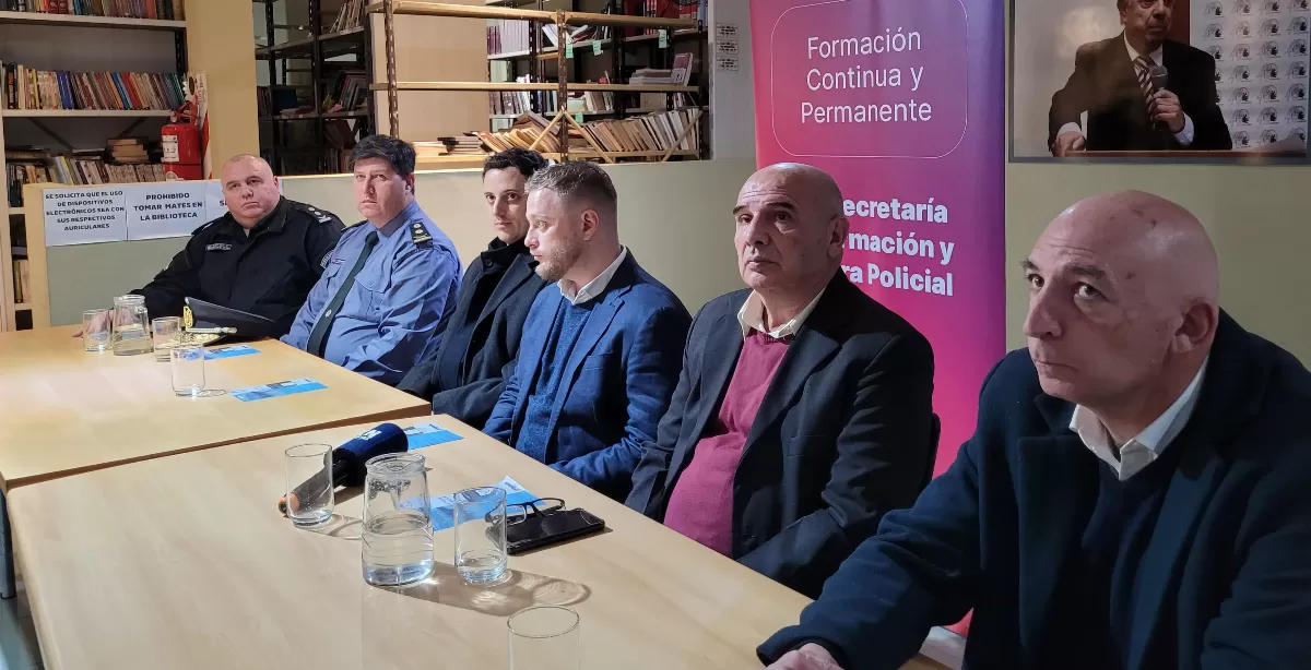 Promueven la inscripción de jóvenes del Departamento San Lorenzo a la Escuela de Policía 
