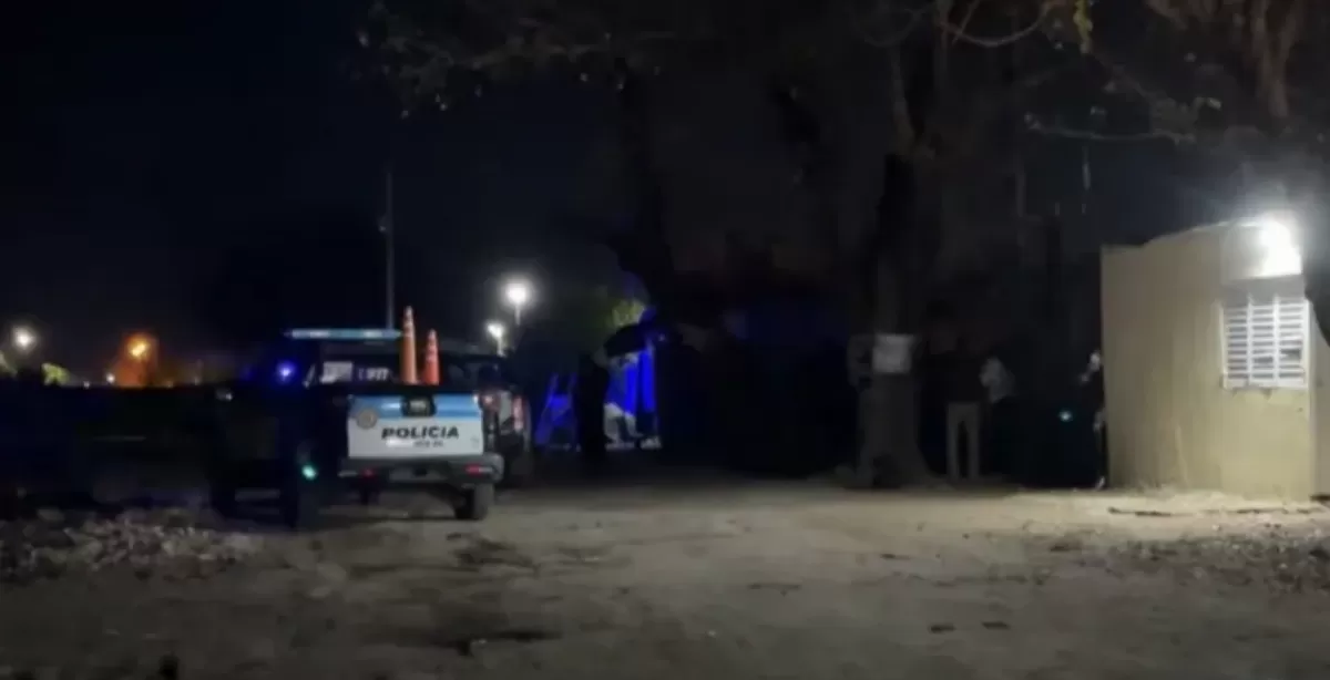 Una joven fue asesinada en Rosario mientras estaba con su bebé en brazos