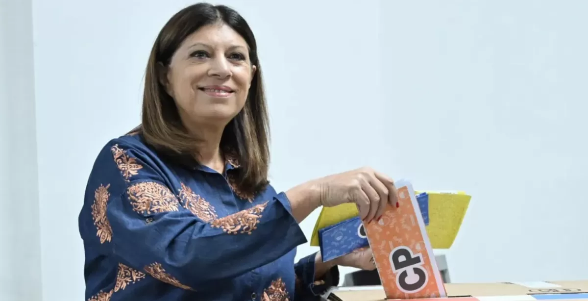 Votó Clara García: “Hoy es un día histórico para la democracia santafesina”