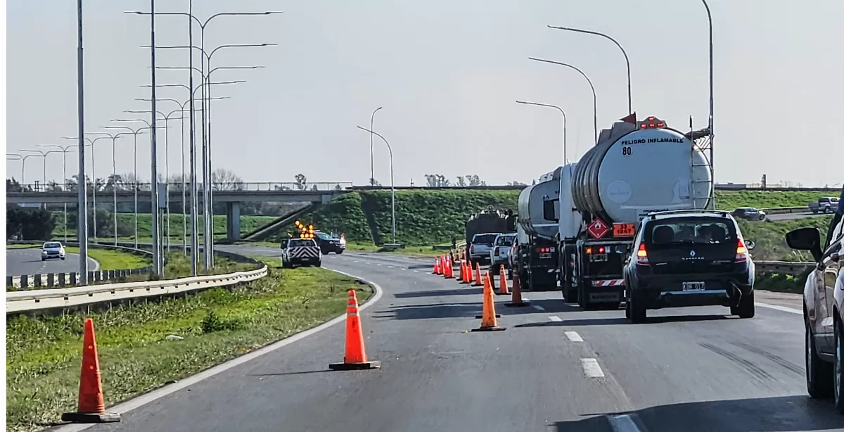 Cierre parcial en la autopista Rosario - Santa Fe por obras en el tercer carril: cuales serán los desvíos  