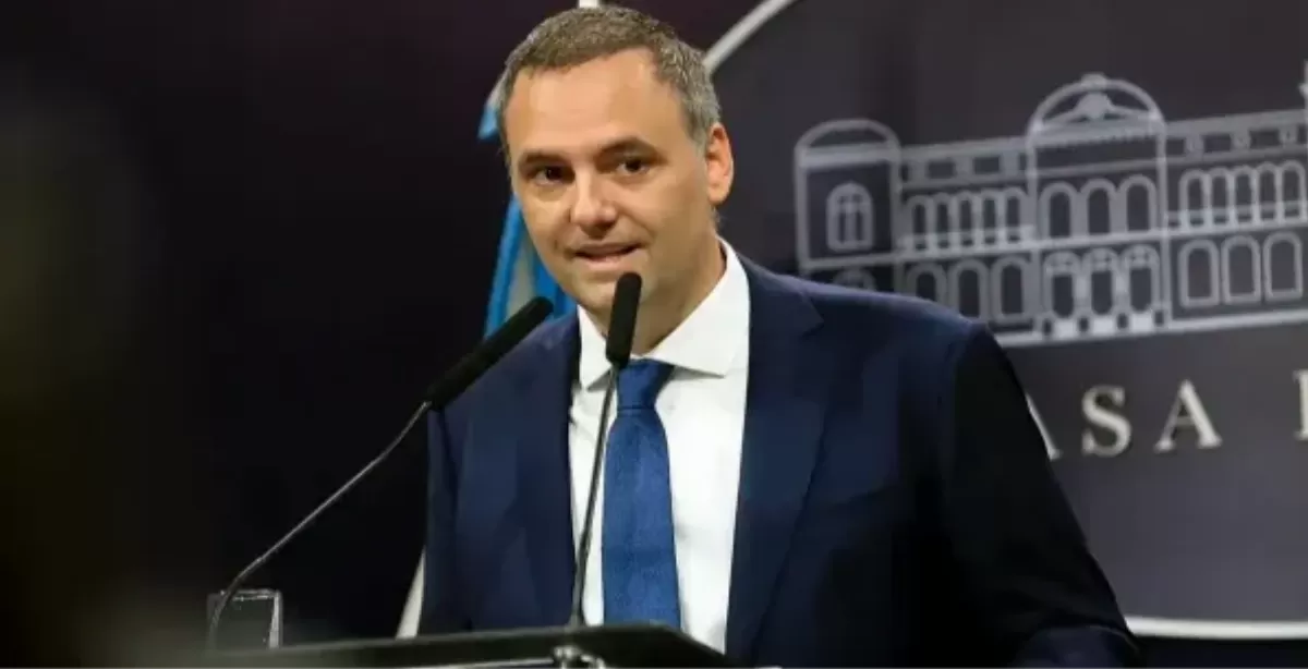 El Gobierno elimina el asueto por el Día del Empleado Público 