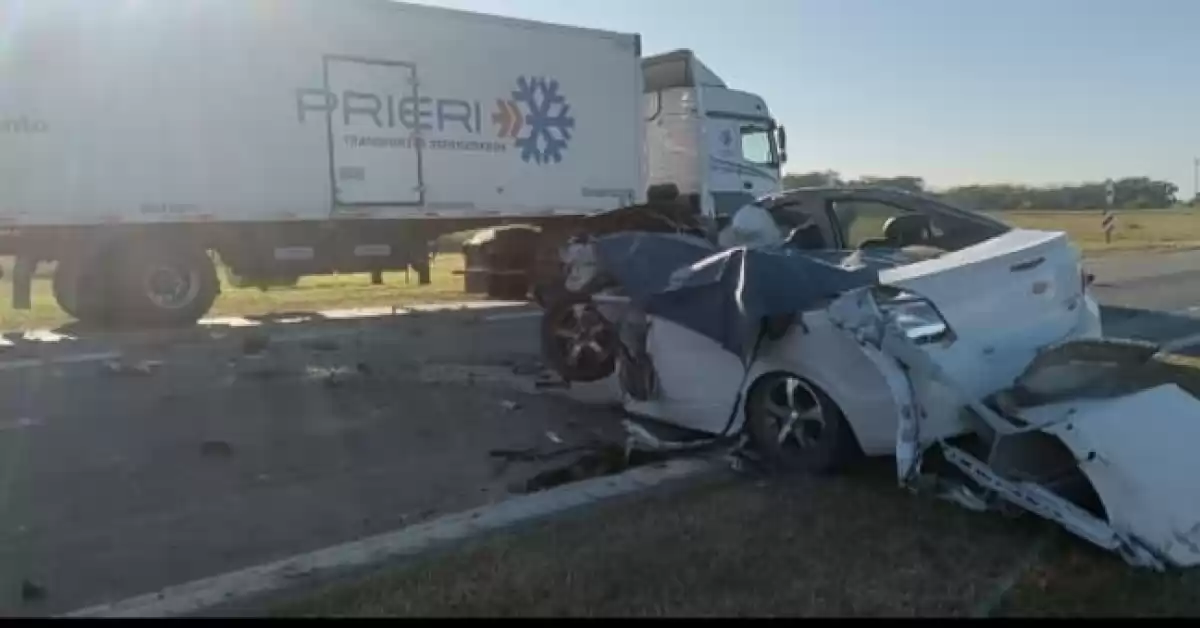 Tragedia en Santa Fe: Una familia perdió la vida tras un accidente en la ruta 19