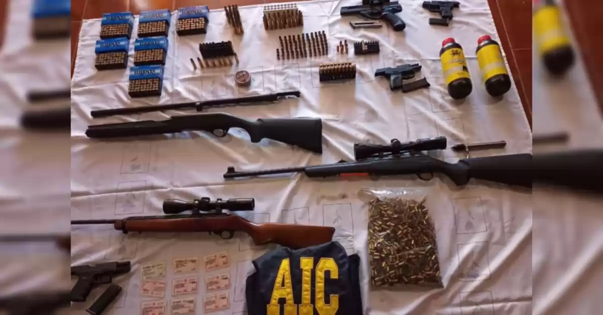 Secuestraron un arsenal de armas en un domicilio de Granadero Baigorria