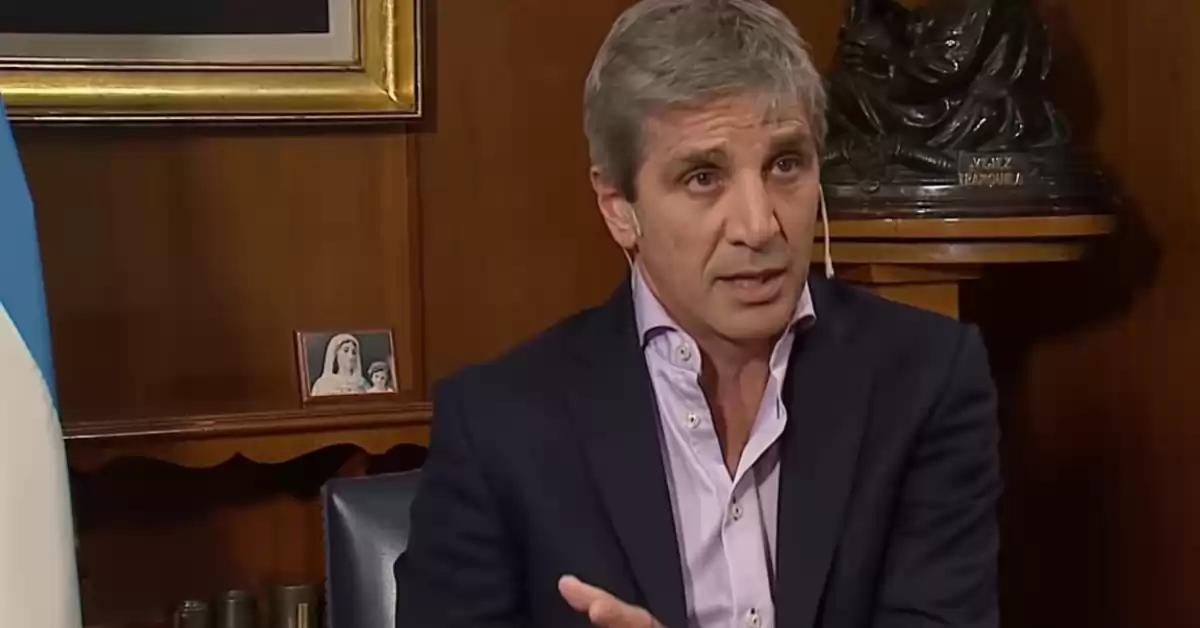 Caputo anticipó que modificarán la movilidad jubilatoria y que van por la reversión de Ganancias