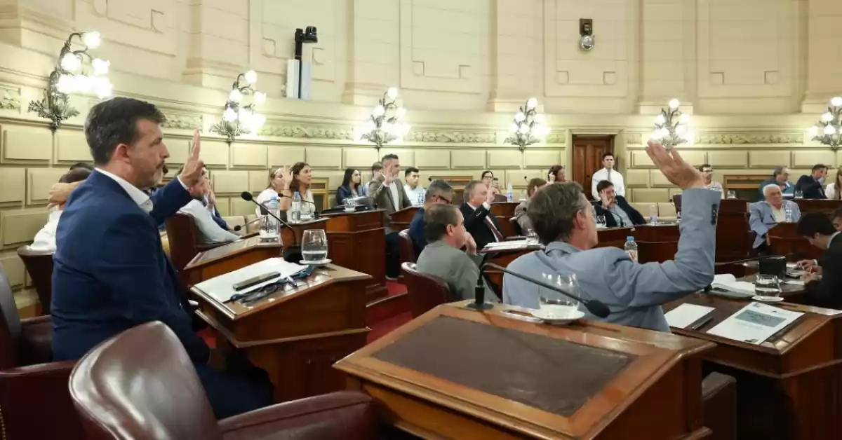 Obtuvo sanción definitiva la ley que prohíbe los cargos públicos hereditarios en la Administración Pública Provincial