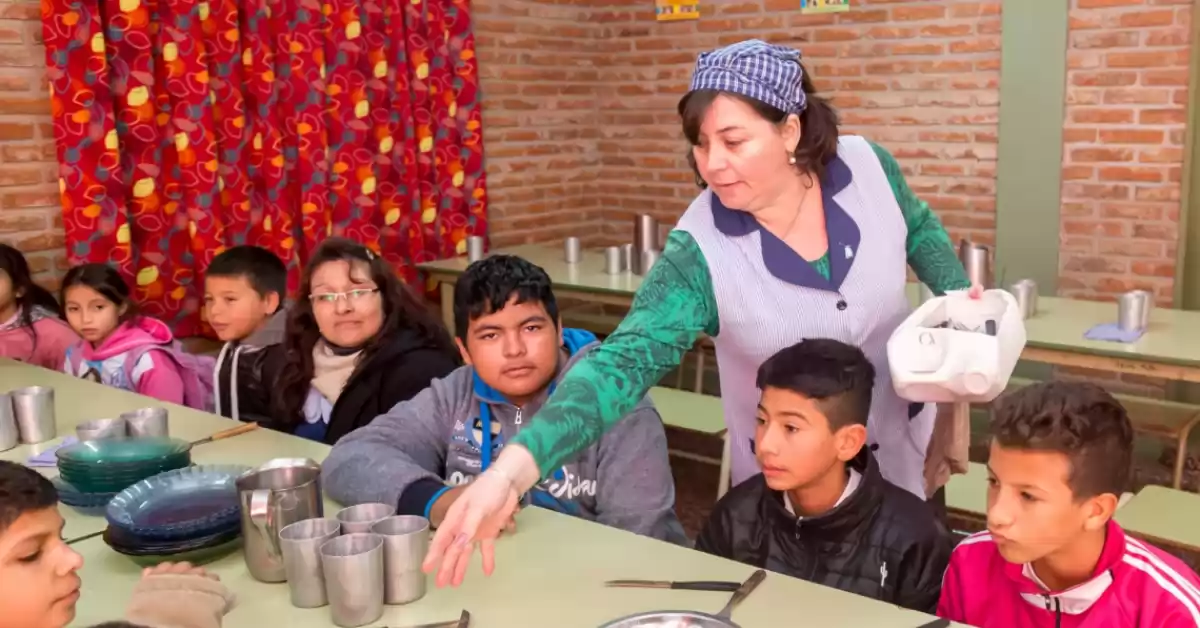 Comedores escolares: la provincia sólo destina 60 pesos por ración de comida