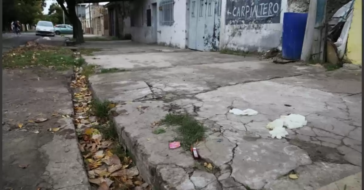Hallaron un cuerpo baleado, maniatado y con los ojos vendados en Rosario 