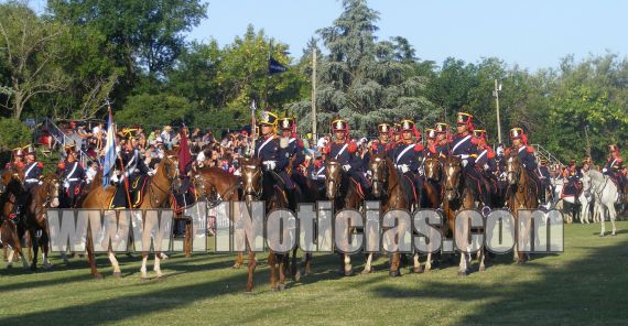 27 proyectos fueron presentados al concurso del isologotipo del Bicentenario