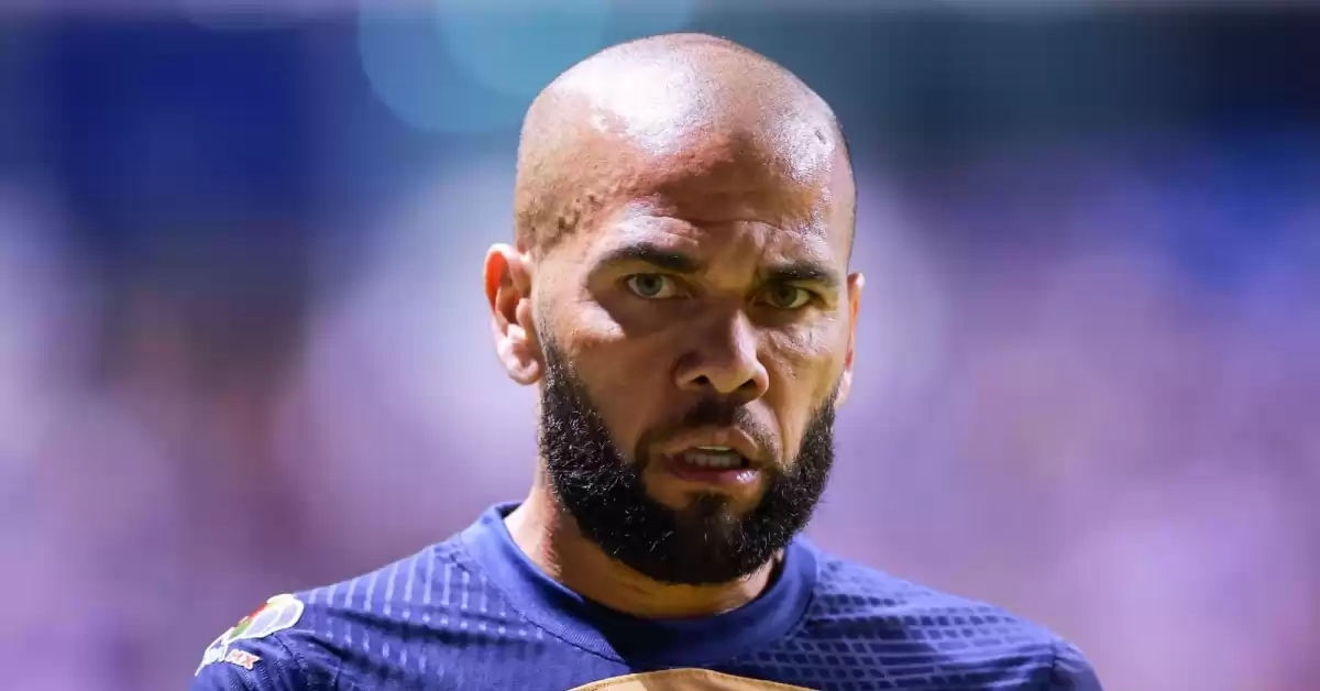 Condenaron a cuatro años y medio de cárcel a Dani Alves por abuso sexual