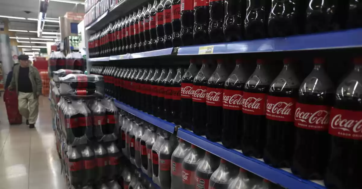 El gobierno sancionó con multas millonarias a Danone y Coca Cola por incumplimiento en Precios Justos