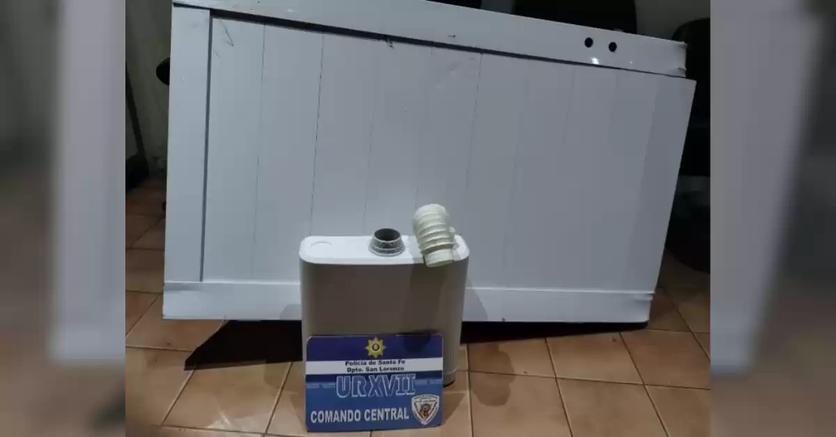 Robaron una puerta y una mochila de inodoro y fueron detenidos en San Lorenzo  