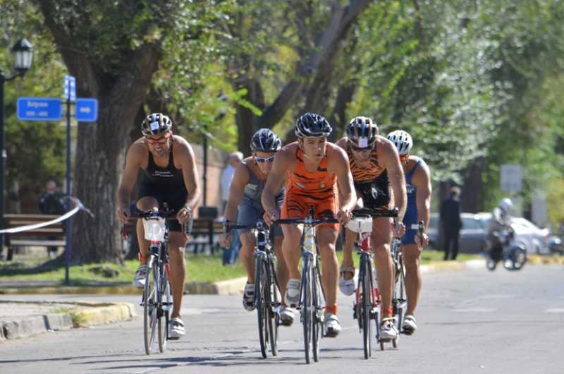 Este domingo se disputa el Campeonato Nacional de Triatlón en San Lorenzo