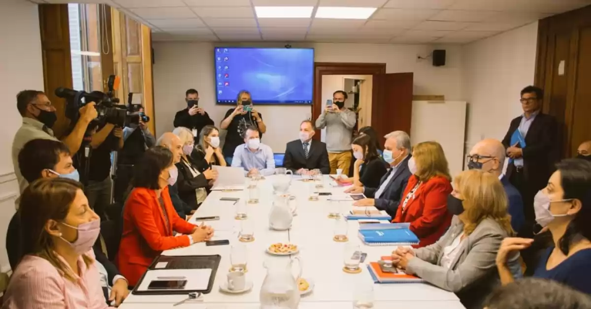 Duras críticas de diputados opositores tras el encuentro con la ministra Cantero