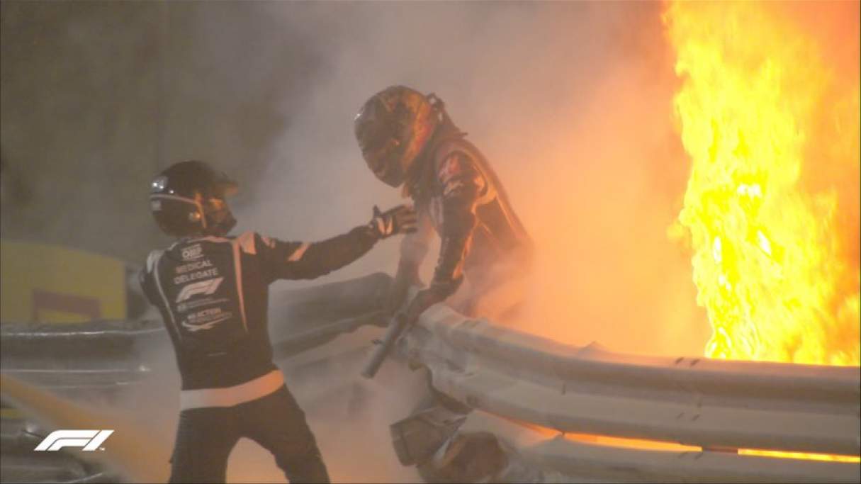 Accidente en la Fórmula 1: Grosjean sufrió una explosión, fuego y el auto partido en dos