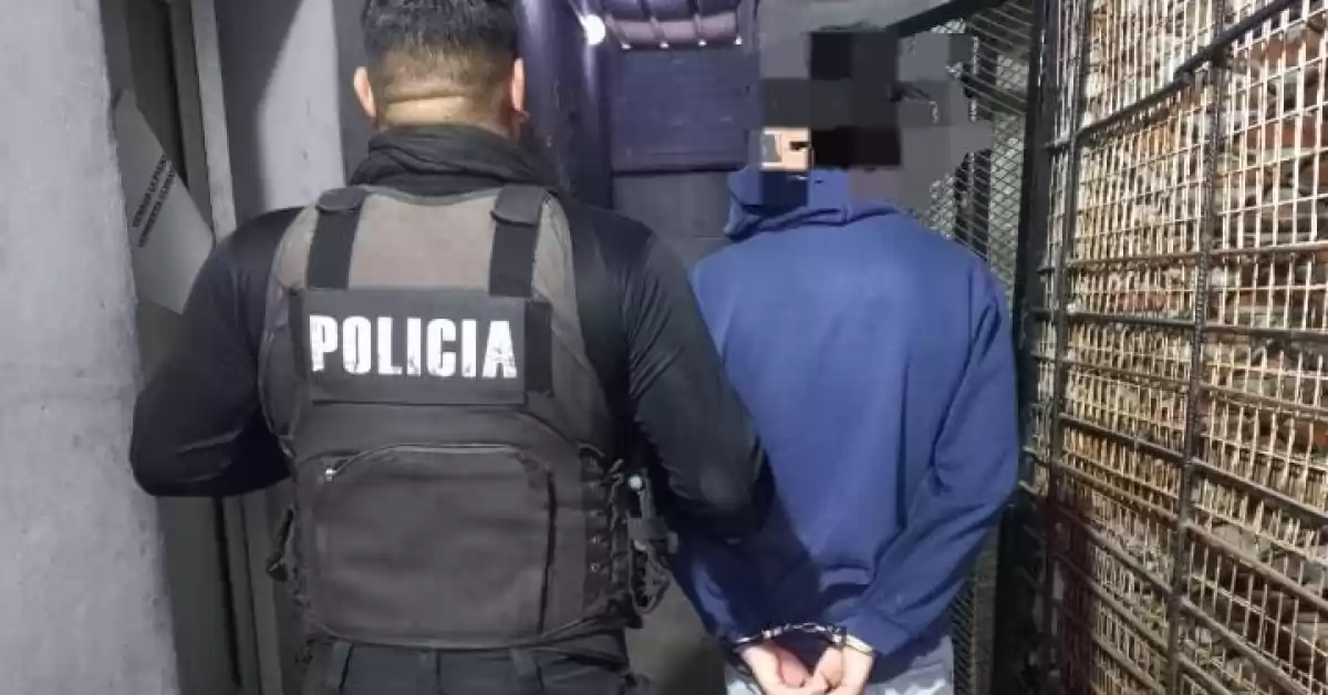Detienen a un joven por romper a patadas la puertas de la vivienda de una anciana