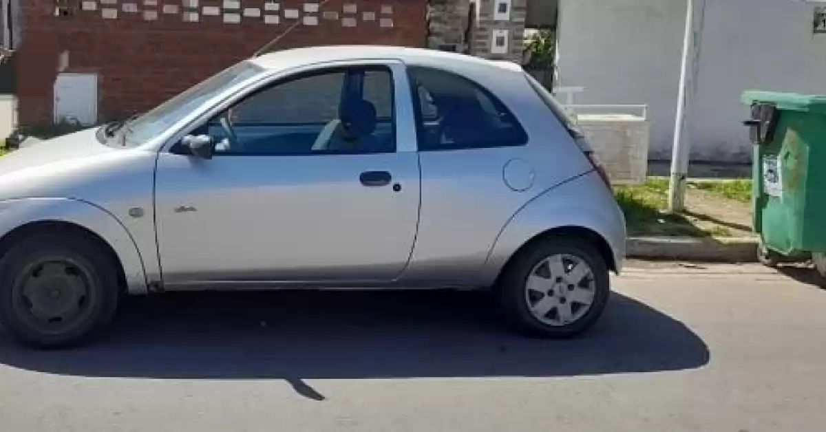 Arresto civil: fue retenido por los vecinos cuando intentaba robar un auto en Capitán Bermudez 