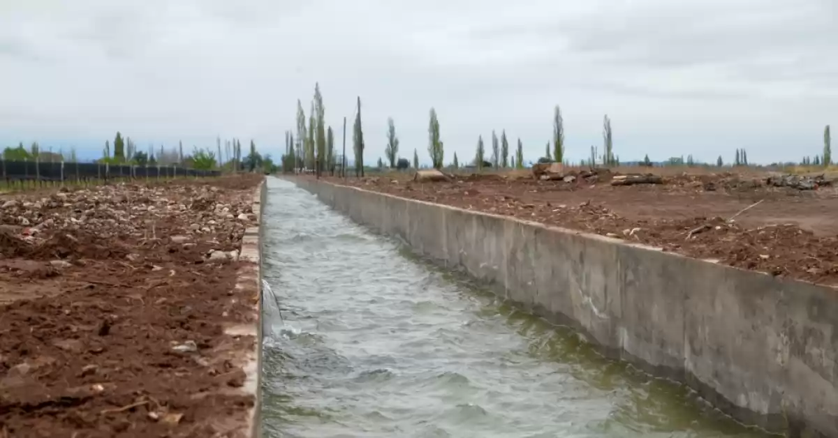 Un adolescente de 15 años murió ahogado en un canal de riego en Mendoza