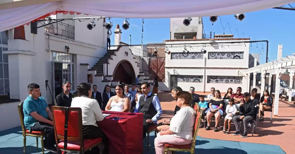 Comenzaron a concretarse los matrimonios civiles en espacios públicos de Santa Fe