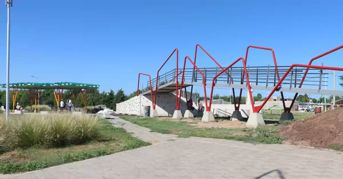 La provincia finaliza la construcción del Parque Urbano de Timbúes: una apuesta al espacio público