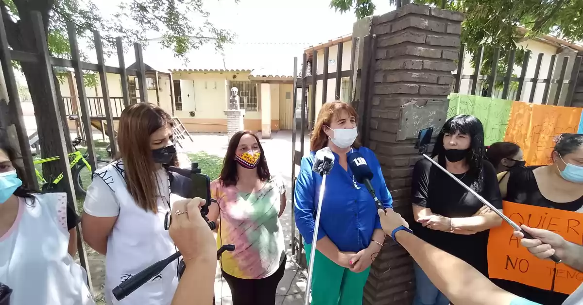 Reunión clave en el gobierno por el inicio de clases en la escuela de Barrio Bouchard