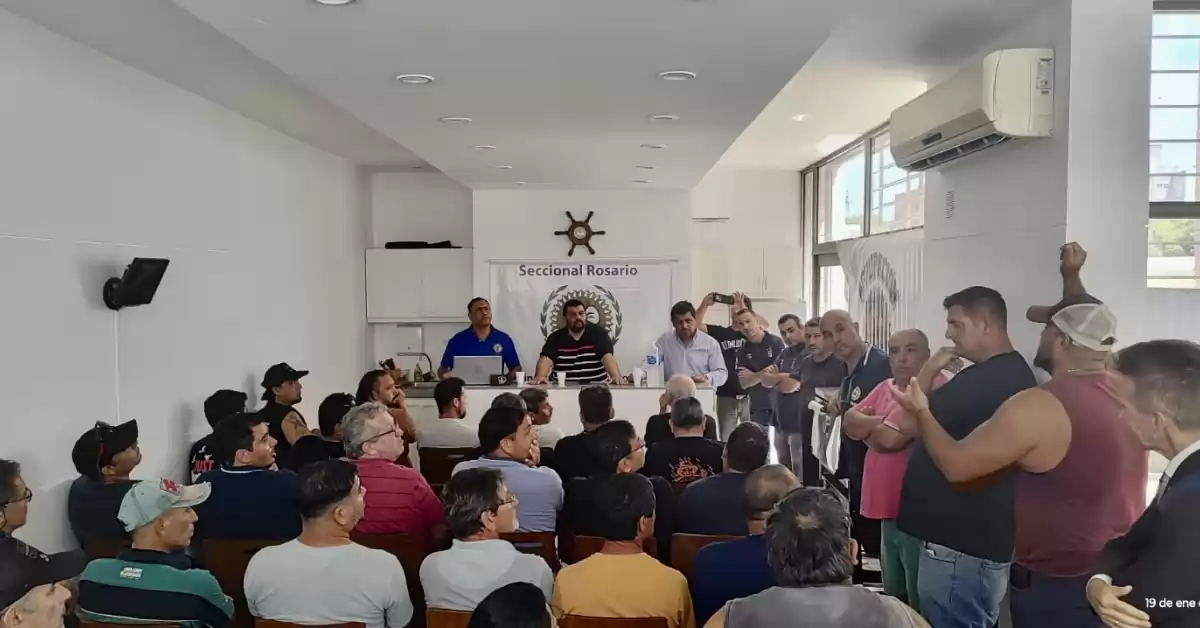 Trabajadores de Arena y piedra del Litoral realizaron una asamblea para recuperar el salario