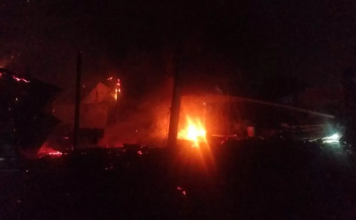Bermúdez: tras un incendio, una vivienda precaria quedó destruida 
